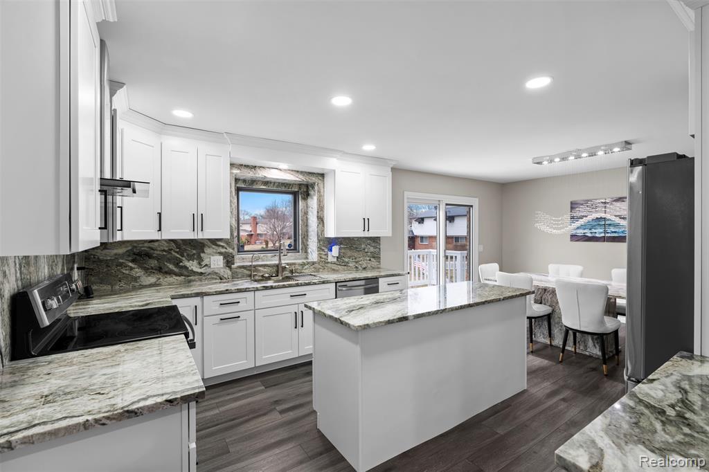 5615 Woodmire Drive, Shelby Twp, MI 48316 — Photo 15