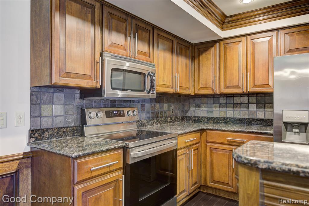 53400 Tundra Drive, Shelby Twp, MI 48316 — Photo 18