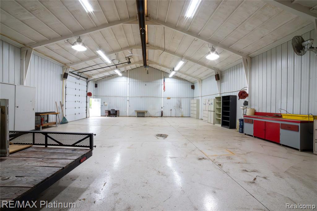 12987 Holtforth Road, Fenton, MI 48430 — Photo 31
