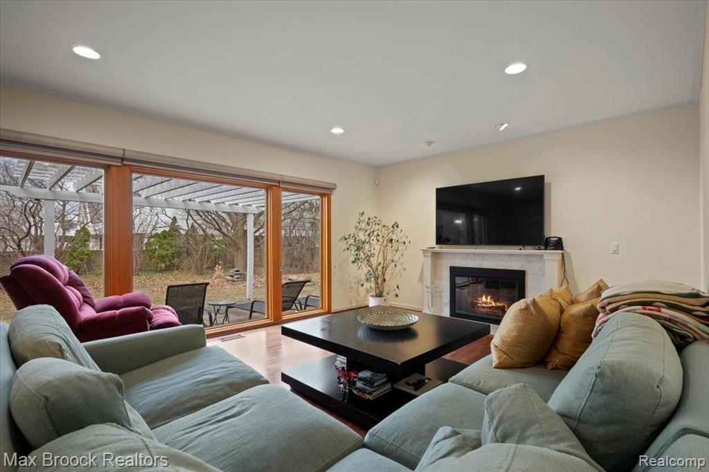 6362 CHARLES Drive, West Bloomfield, MI — Photo 27
