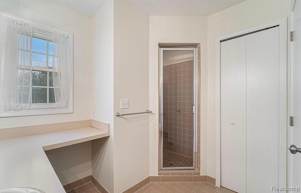 7767 NEWPORT Drive, Clarkston, MI 48348 — Photo 10