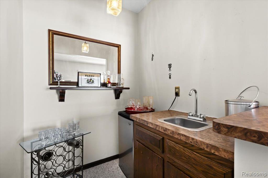 40528 LADENE Lane, Novi, MI — Photo 11