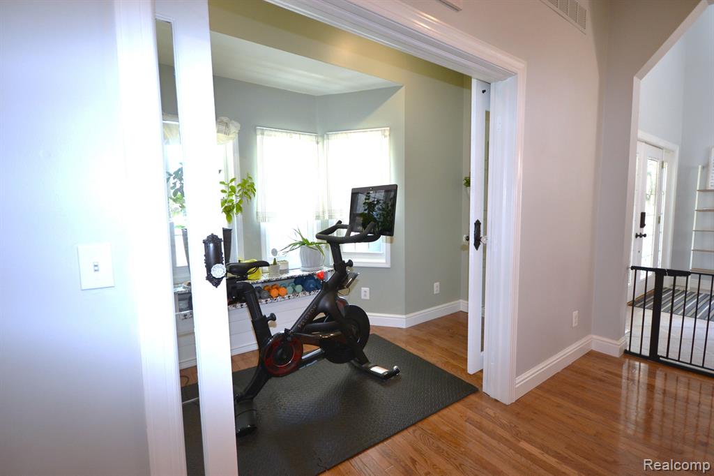 4072 W MAPLE Road, Wixom, MI — Photo 20