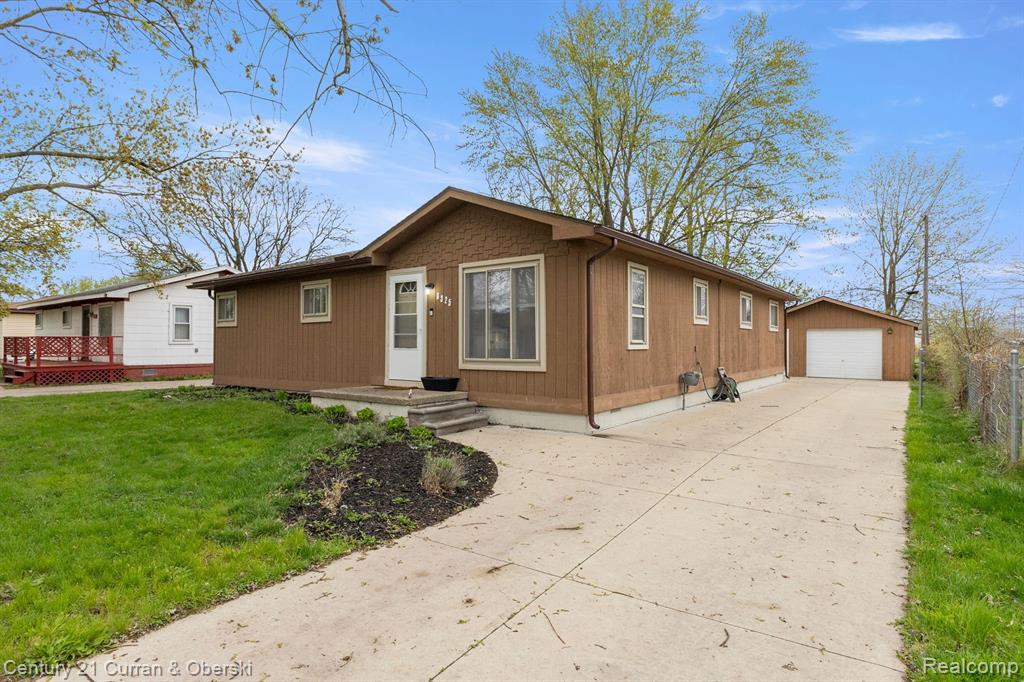 6325 CORDELL Street, Romulus, MI 48174 — Photo 2