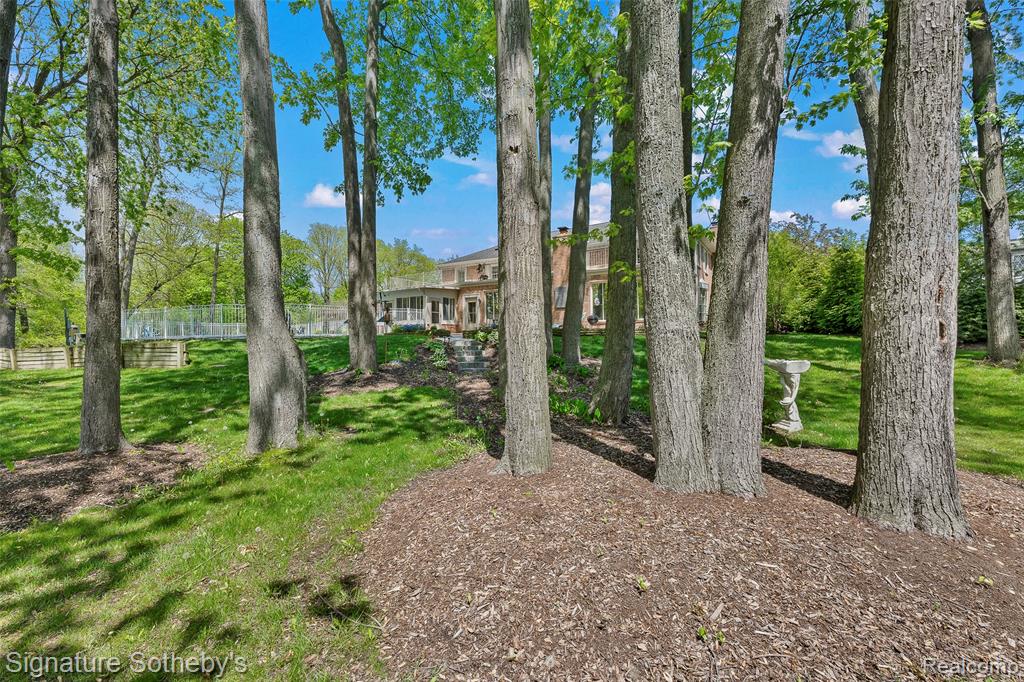 38383 Saddle Lane, Clinton Twp, MI 48036 — Photo 10