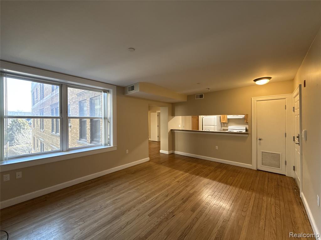 680 Delaware Street, Detroit, MI 48202 — Photo 3
