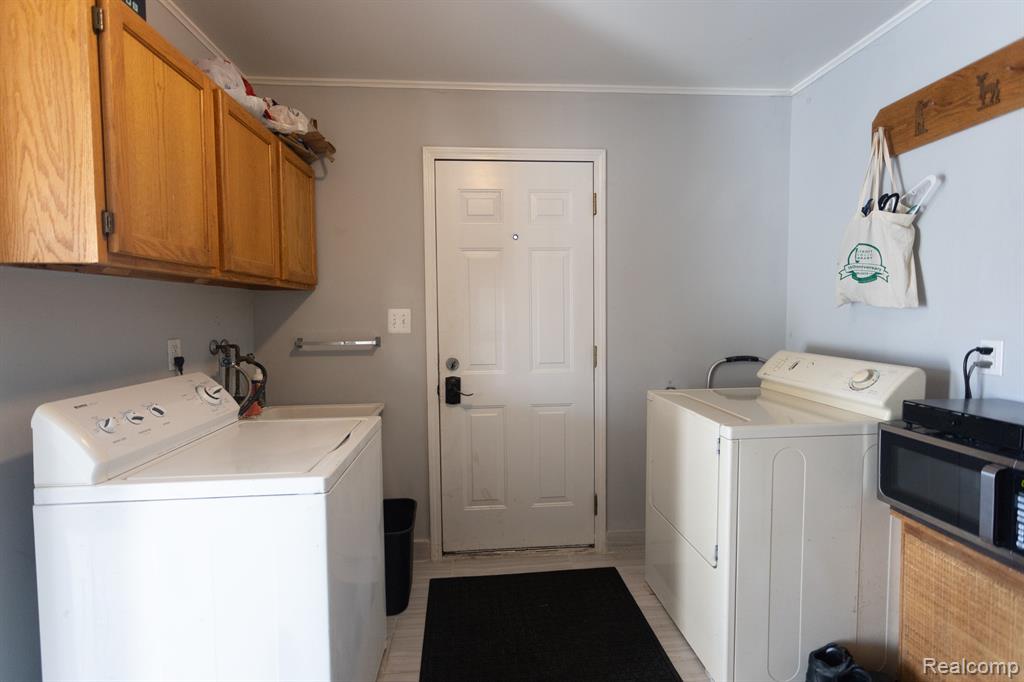 1629 E DULONG Avenue N, Madison Heights, MI 48071 — Photo 31