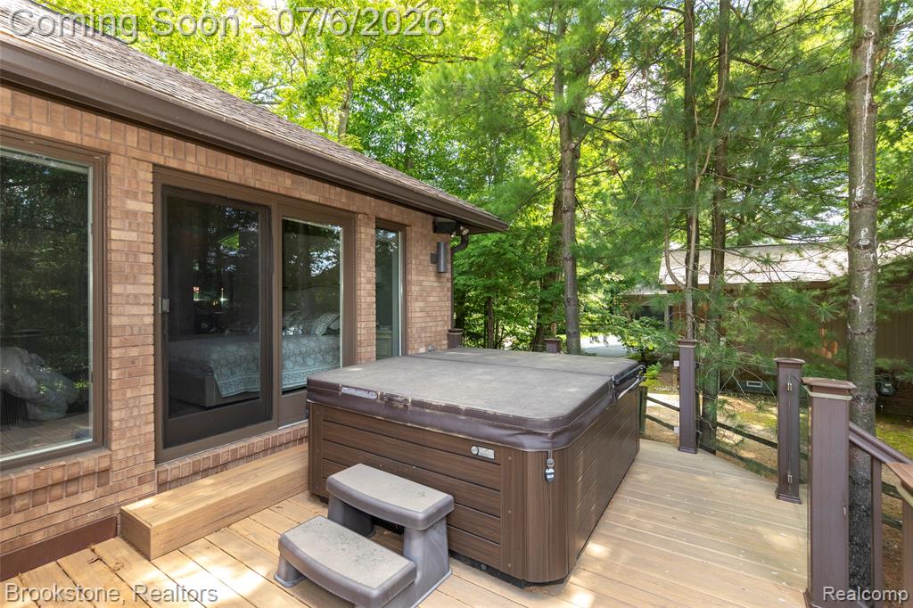 7215 DEER LAKE Court, Clarkston, MI — Photo 57