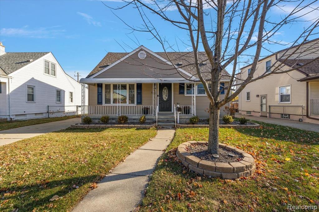 515 S Webik Avenue, Clawson, MI — Photo 2
