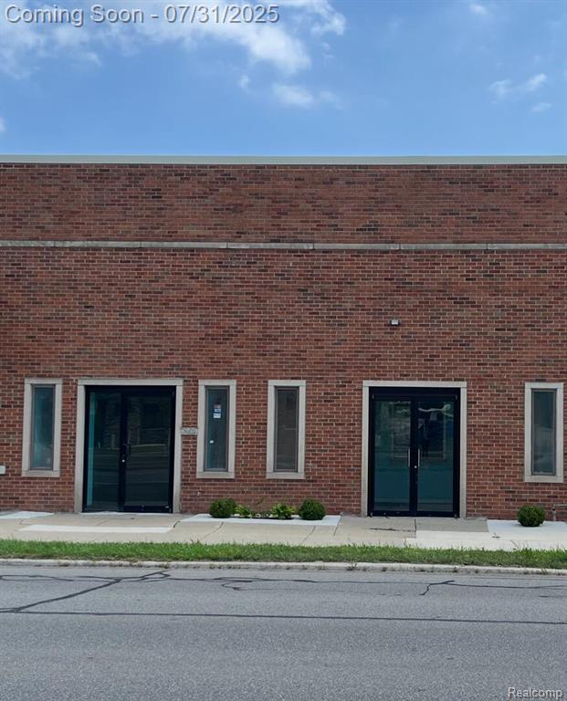 6558 Greenfield, Dearborn, MI 48126 — Photo 2