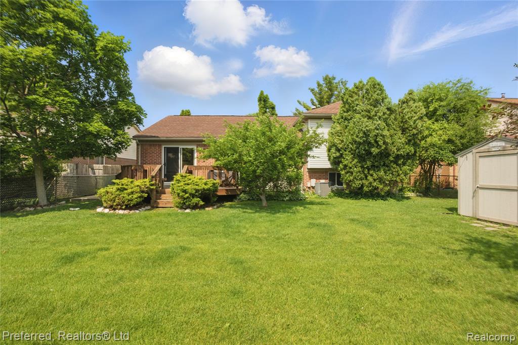 8530 Elmhurst Street, Canton, MI 48187 — Photo 37