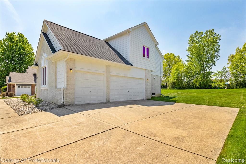 4136 Oakland Ridge Drive, Lake Orion, MI — Photo 27