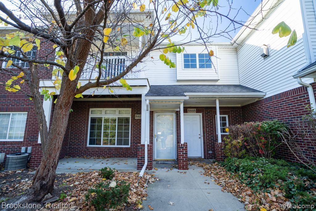 5829 TWIN OAKS Drive, Sterling Heights, MI 48314 — Photo 21