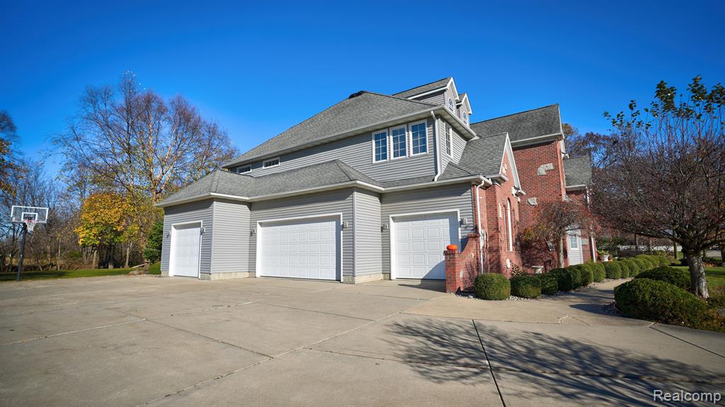 5280 O'Connor Pass, Swartz Creek, MI 48473 — Photo 8