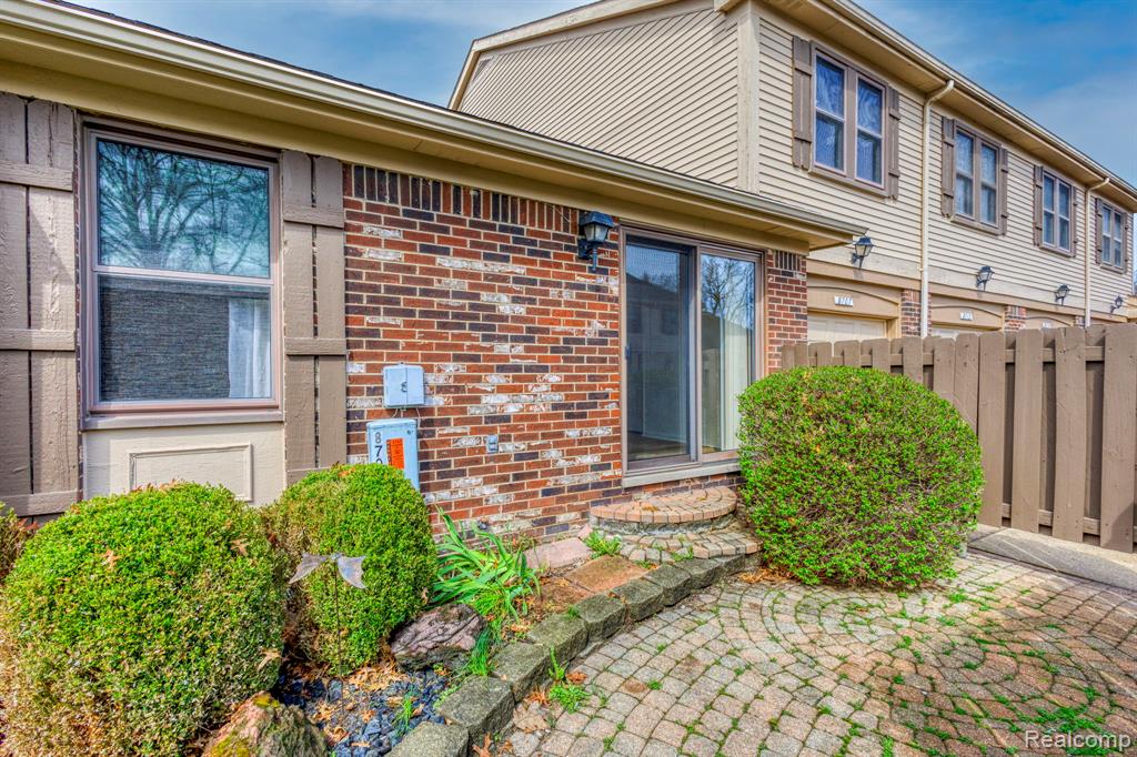 8707 Forest Court, Warren, MI 48093 — Photo 23