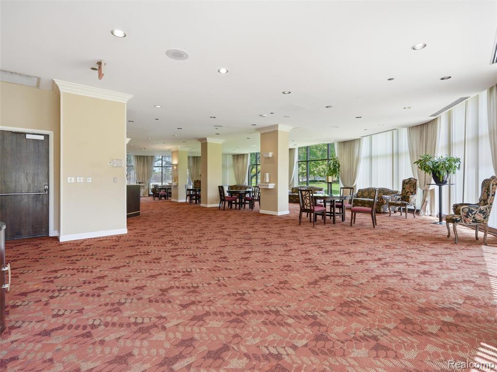 5000 Town Center, 1806, Southfield, MI 48075 — Photo 23