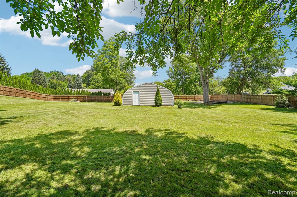 7286 Ormond Road, Davisburg, MI 48350 — Photo 35