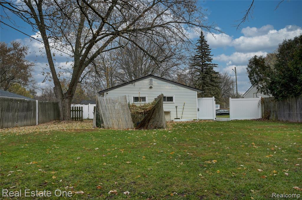 1592 Mollie Street, Ypsilanti, MI 48198 — Photo 29