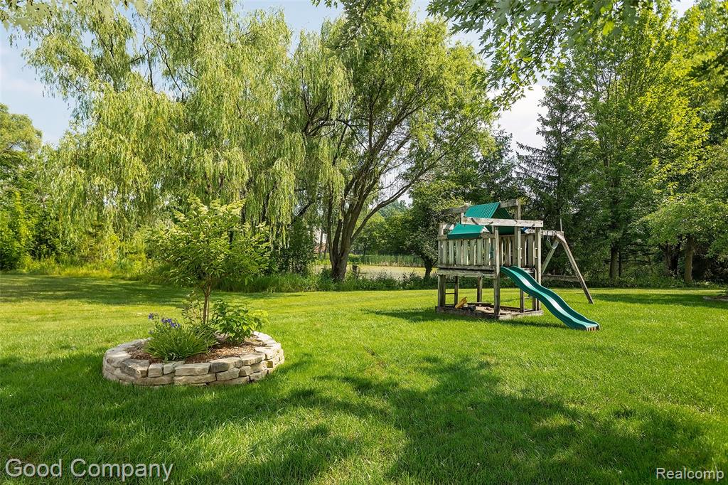 4617 Covington Court, Rochester, MI 48306 — Photo 34