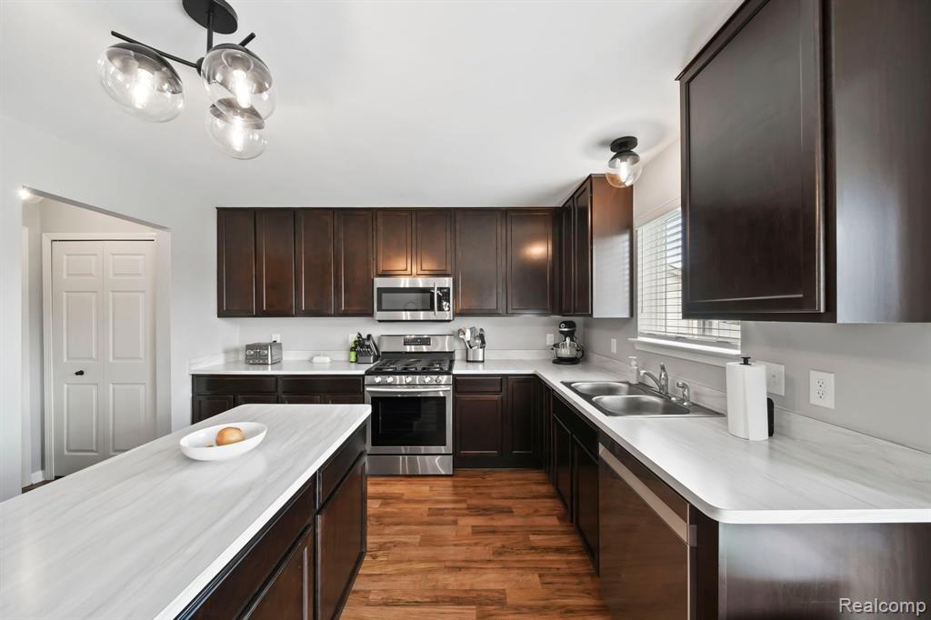 9166 BIRCH POINTE Drive, Newport, MI 48166 — Photo 18