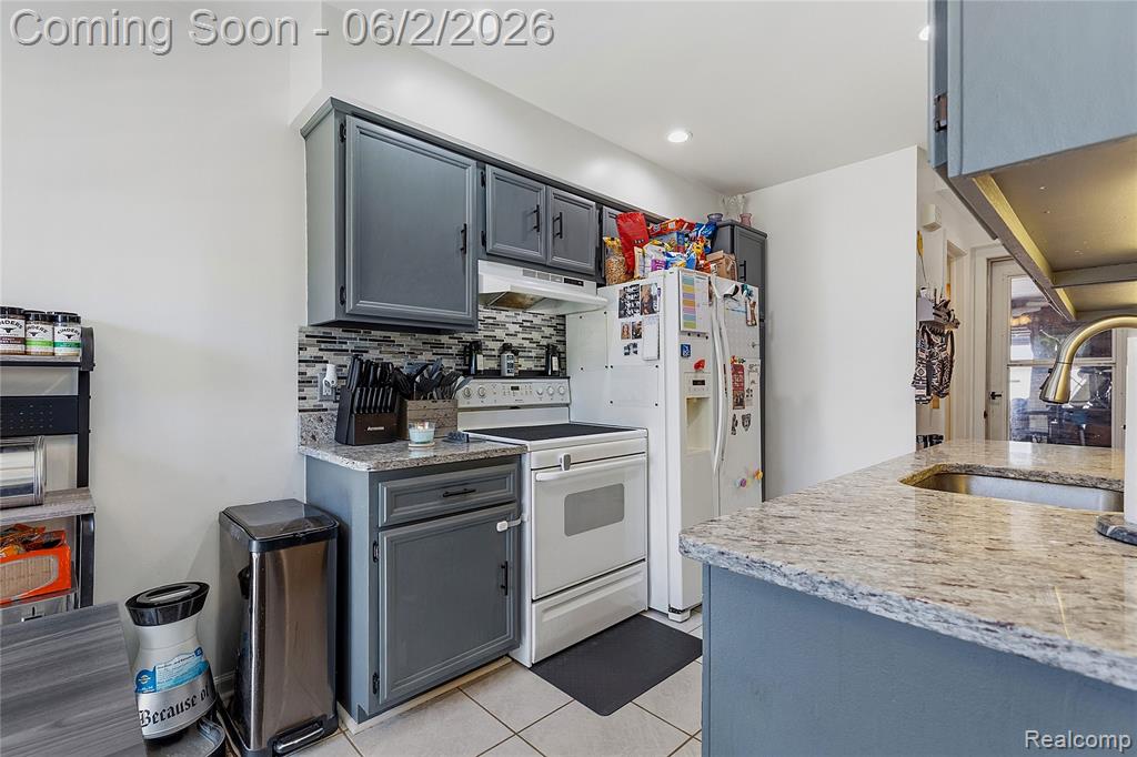 15794 Charleston Drive, Clinton Twp, MI 48038 — Photo 16