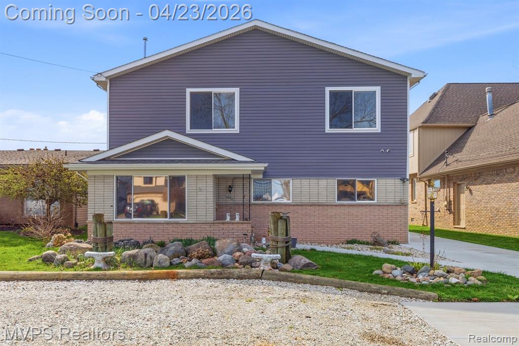 39415 E Archer Drive, Harrison Township, MI