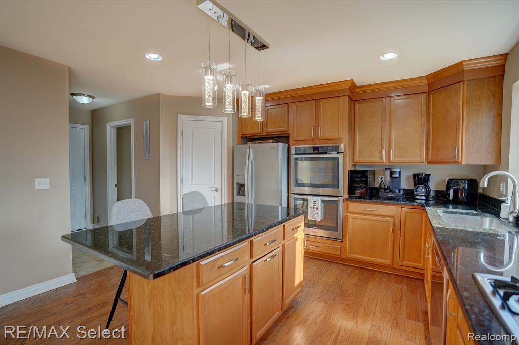 4062 OAK Street, Grand Blanc, MI 48439 — Photo 12