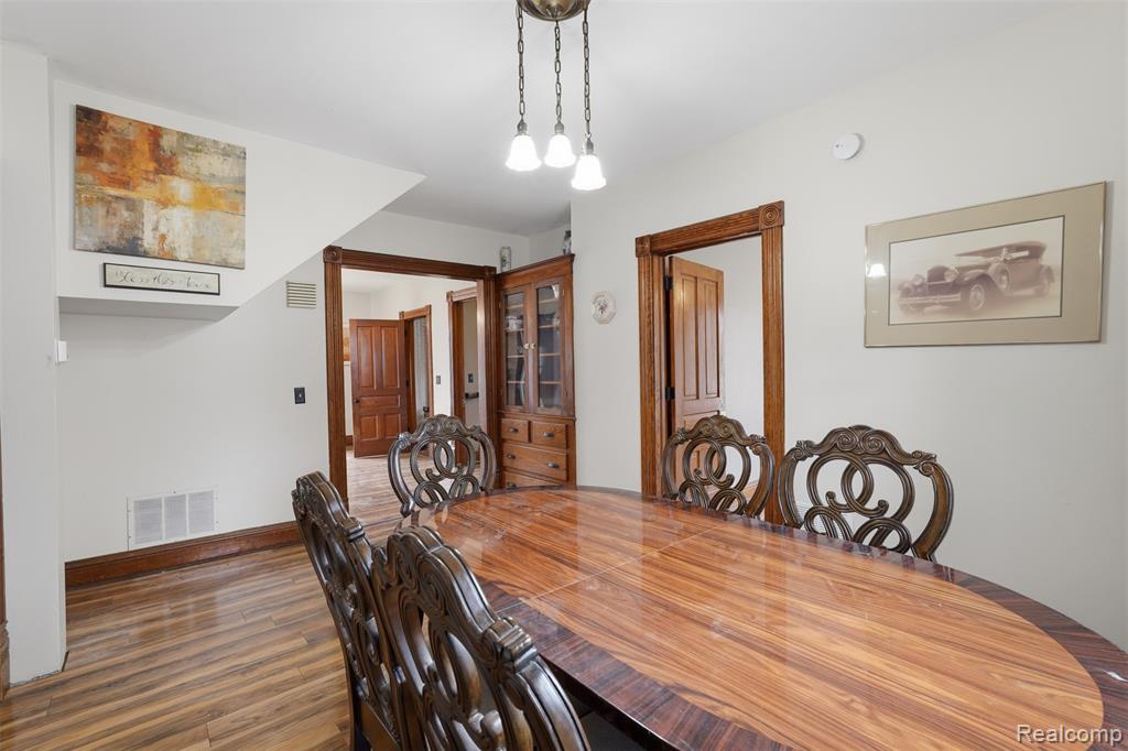 502 E Logan Street, Tecumseh, MI 49286 — Photo 5