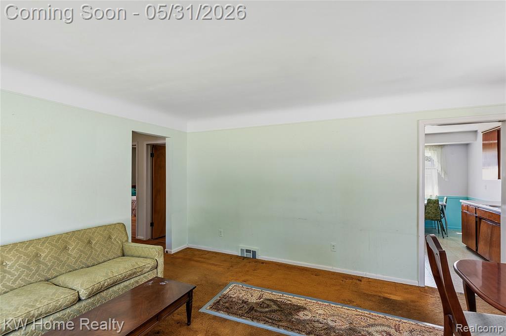 8801 Whitlock Avenue, Dearborn, MI 48126 — Photo 3