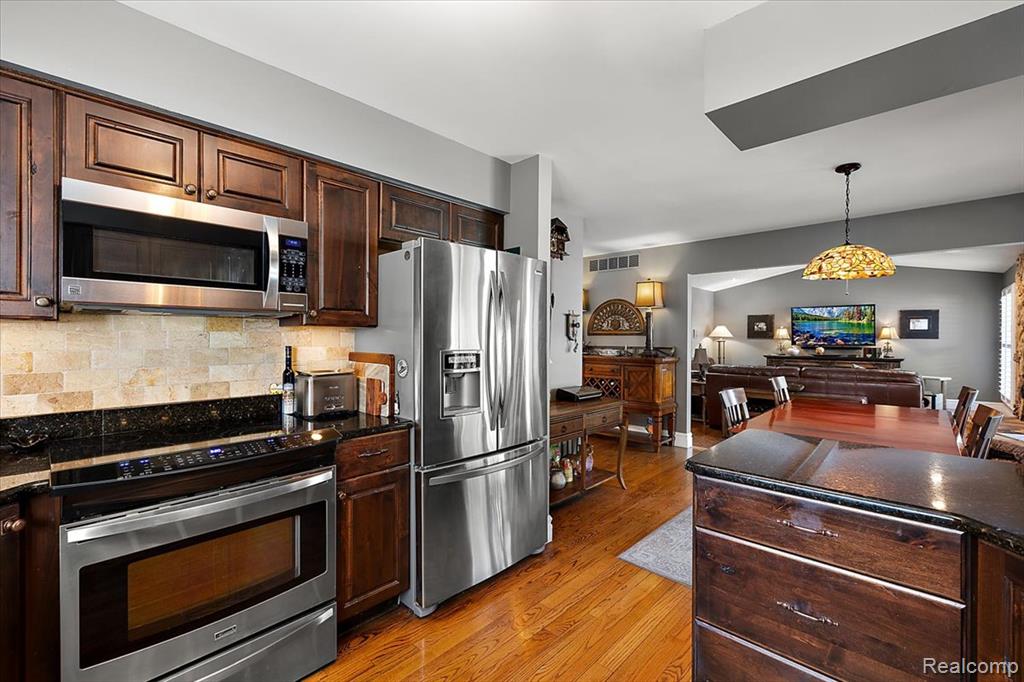 41908 Pon Meadow Drive, Northville, MI 48168 — Photo 15