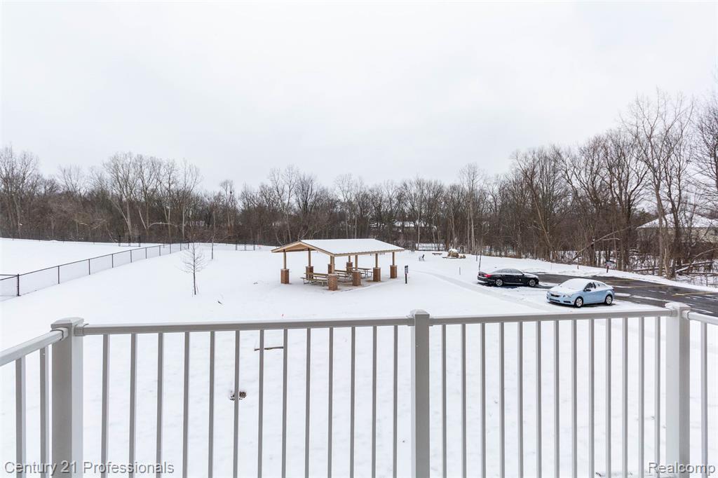 4849 Parkside Lane, Troy, MI 48085 — Photo 30