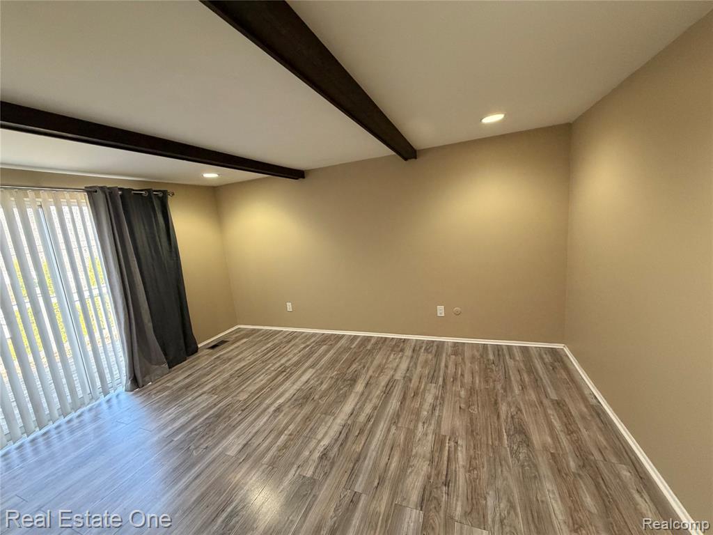 7068 Heather Heath, West Bloomfield, MI — Photo 35