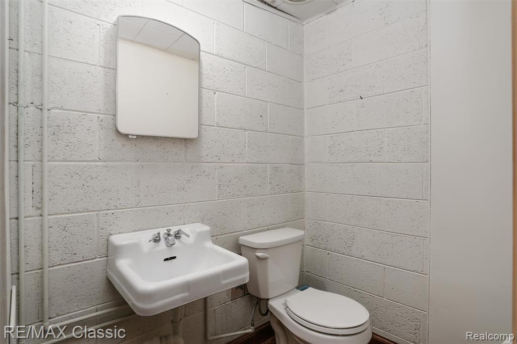 830 JONATHAN Lane, Bloomfield Hills, MI 48302 — Photo 38