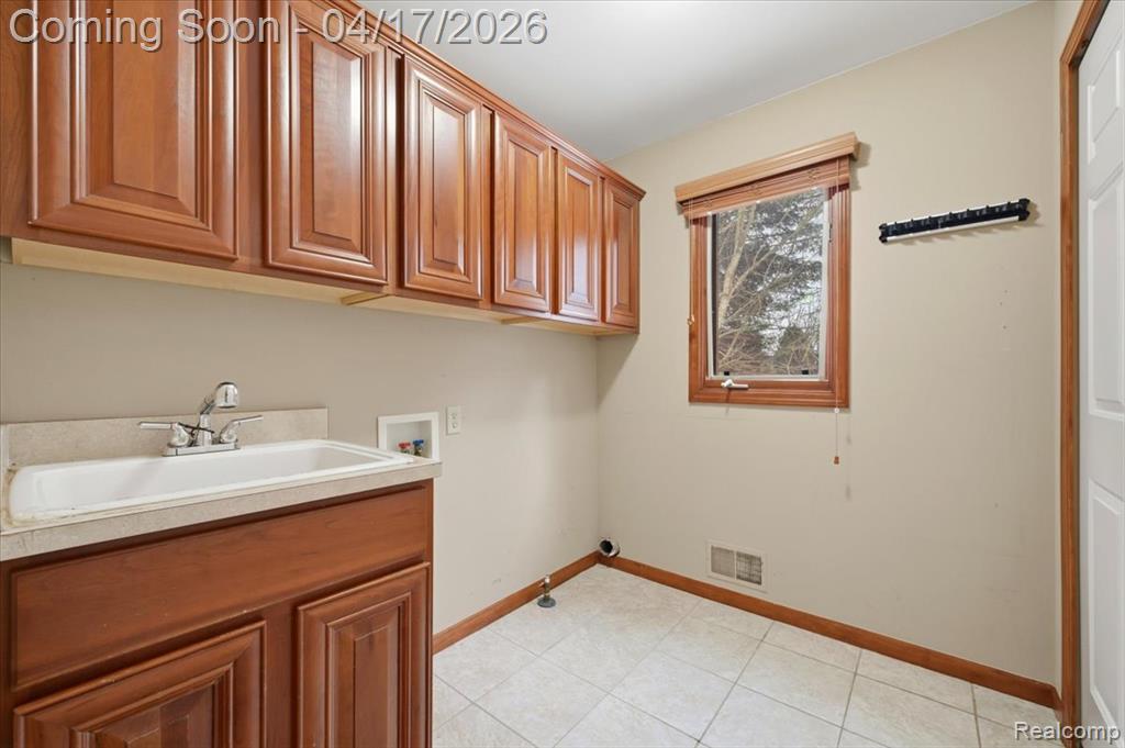 21797 Ambassador Drive, Macomb, MI 48044 — Photo 32
