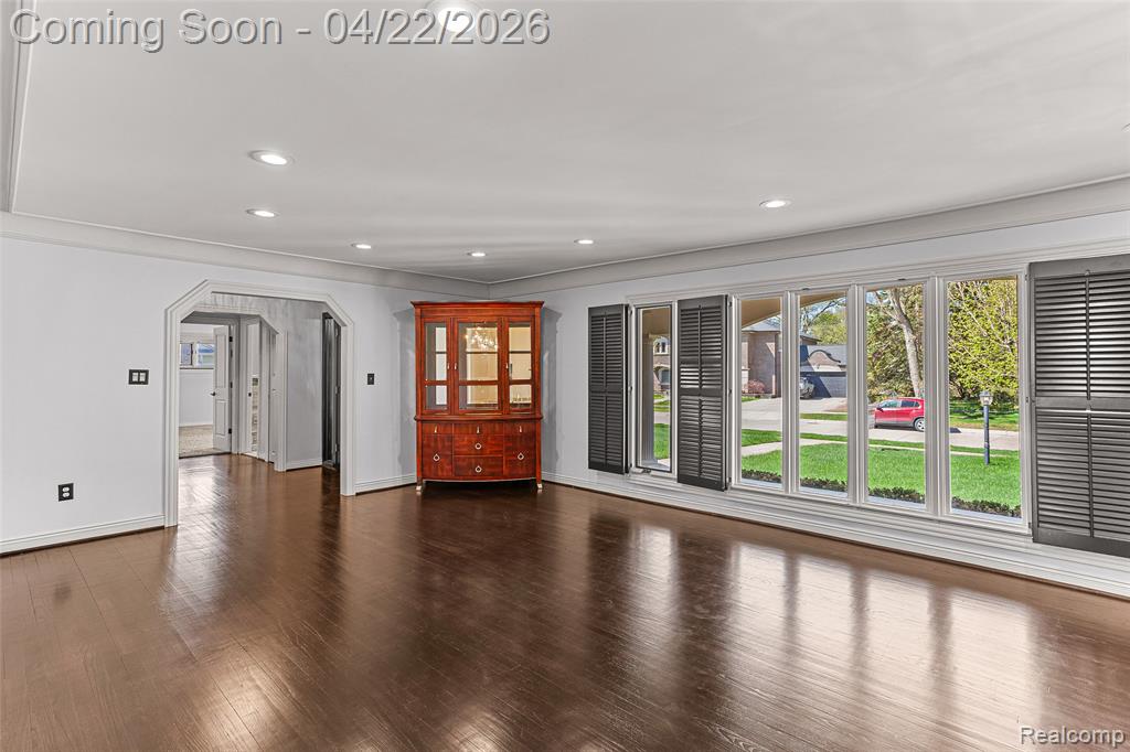409 Crescent Drive, Dearborn, MI 48124 — Photo 17