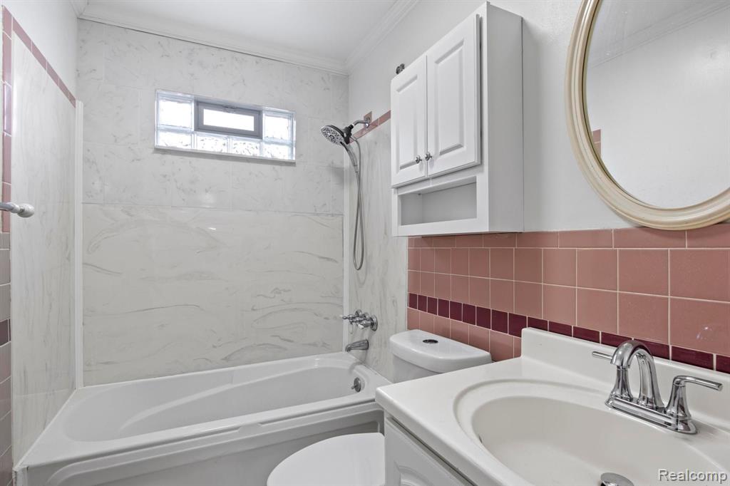 4452 EDGEWOOD Street, Dearborn Heights, MI 48125 — Photo 12