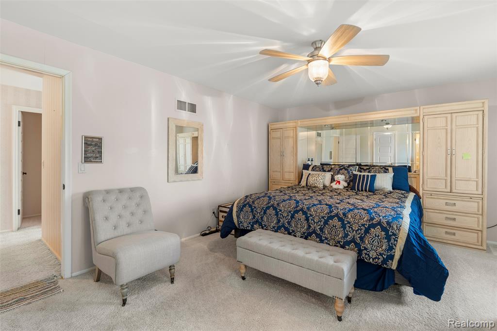 6338 Covered Wagons Trail, Flint, MI 48532 — Photo 53