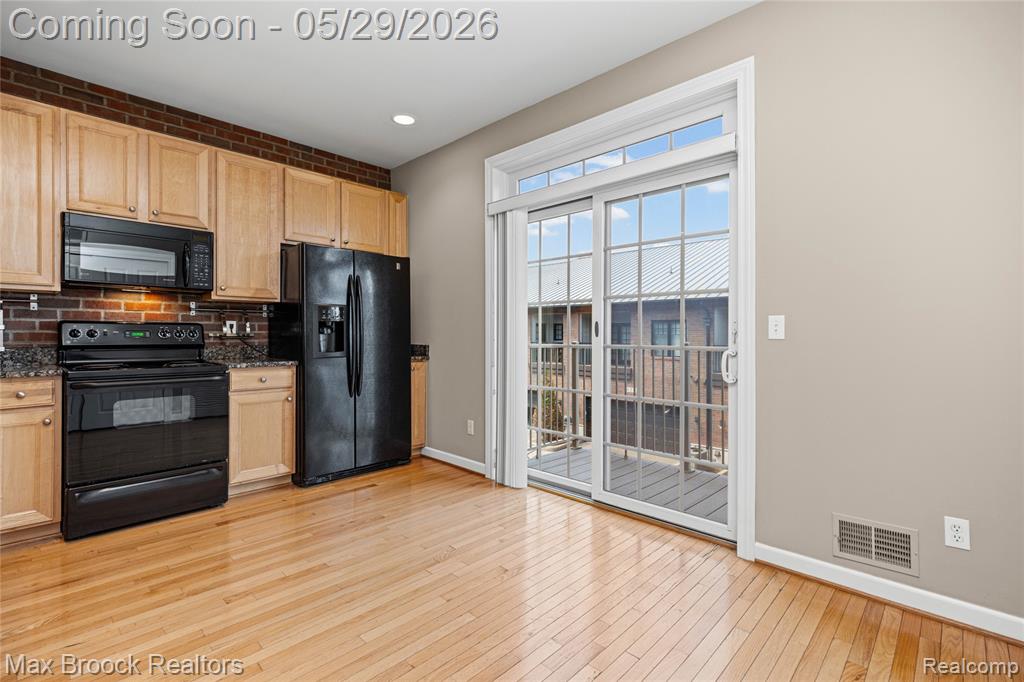 420 Lewis Court, Birmingham, MI 48009 — Photo 22
