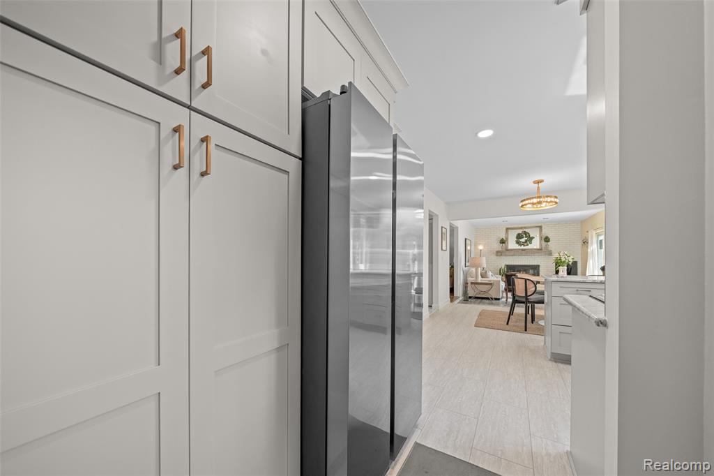 31018 Pickwick Lane, Beverly Hills, MI 48025 — Photo 17
