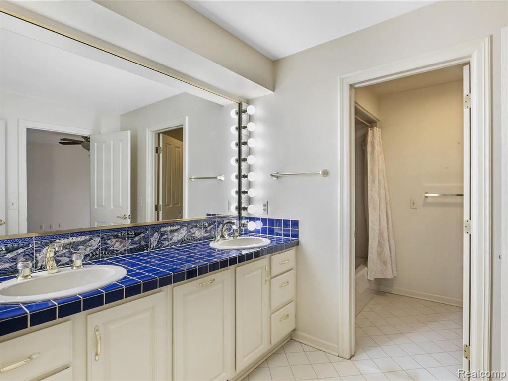 3744 RIVERVIEW TERRACE N, East China, MI — Photo 33