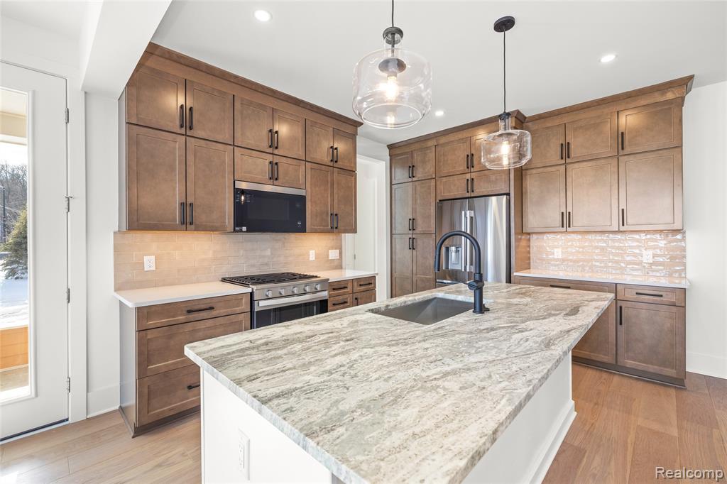 416 S Center Street, Northville, MI 48167 — Photo 9