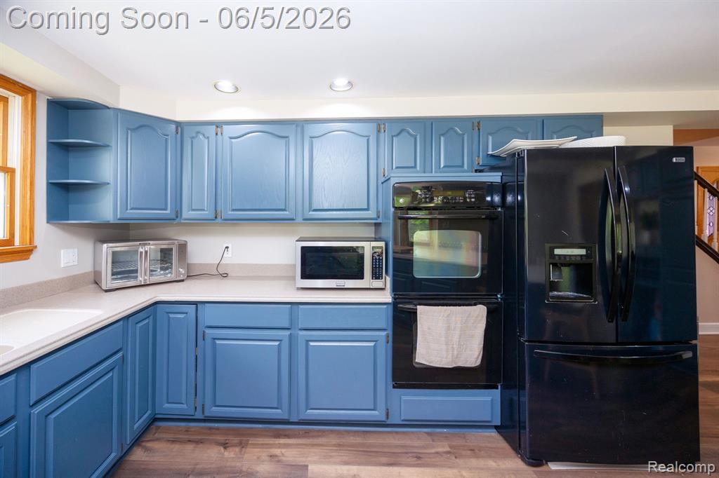 932 River Court, Wyandotte, MI 48192 — Photo 35