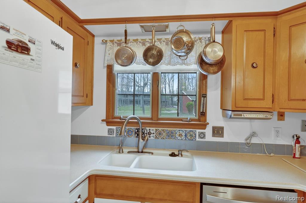 6225 Sierra Pass, Flint, MI 48532 — Photo 12