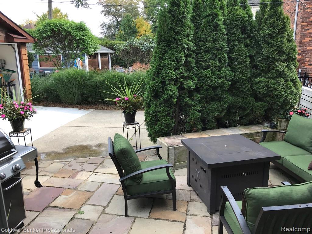 1358 Harvard Road, Grosse Pointe Park, MI 48230 — Photo 43