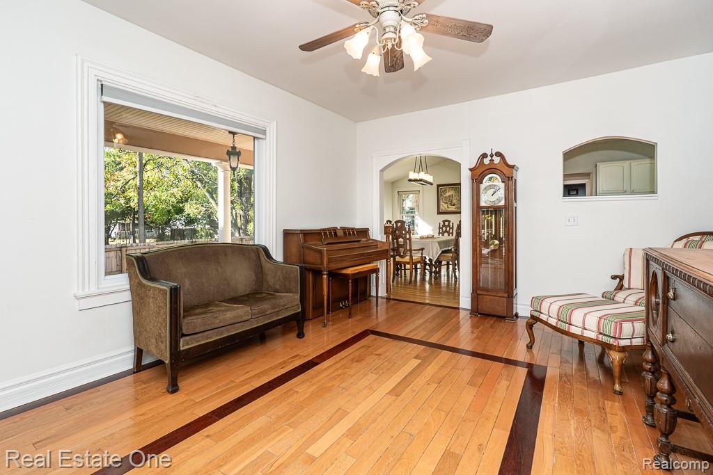 629 N Calhoun Street, Lapeer, MI 48446 — Photo 5