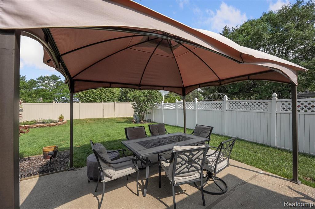 6900 Woonsocket Street, Canton, MI 48187 — Photo 50