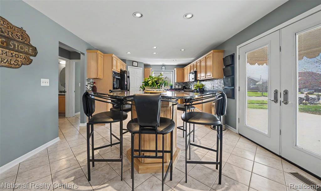 56175 Saint Andrews Drive, Macomb, MI 48042 — Photo 11