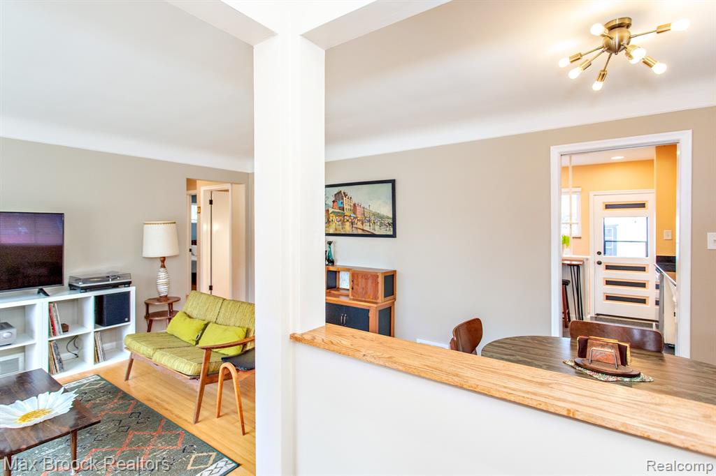 24460 Rosewood Street, Oak Park, MI 48237 — Photo 6