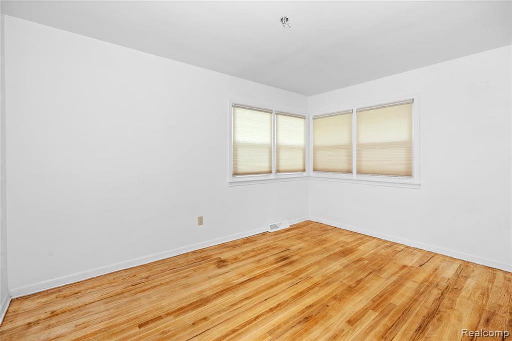 6891 Somerset Drive, Brighton, MI 48116 — Photo 9