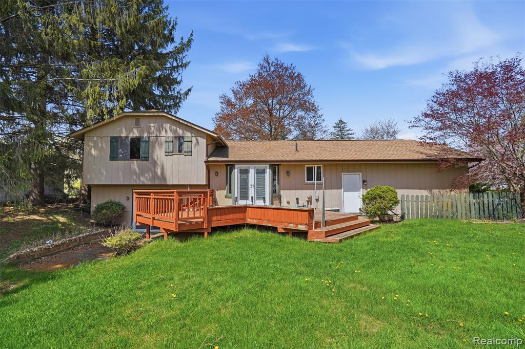 3756 Chevron Drive, Highland, MI 48356 — Photo 22